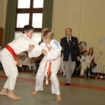 Kevin Wächtler (re.) vom Judoclub Gornau (vorn) bezwingt den freiberger marco Hauschild.